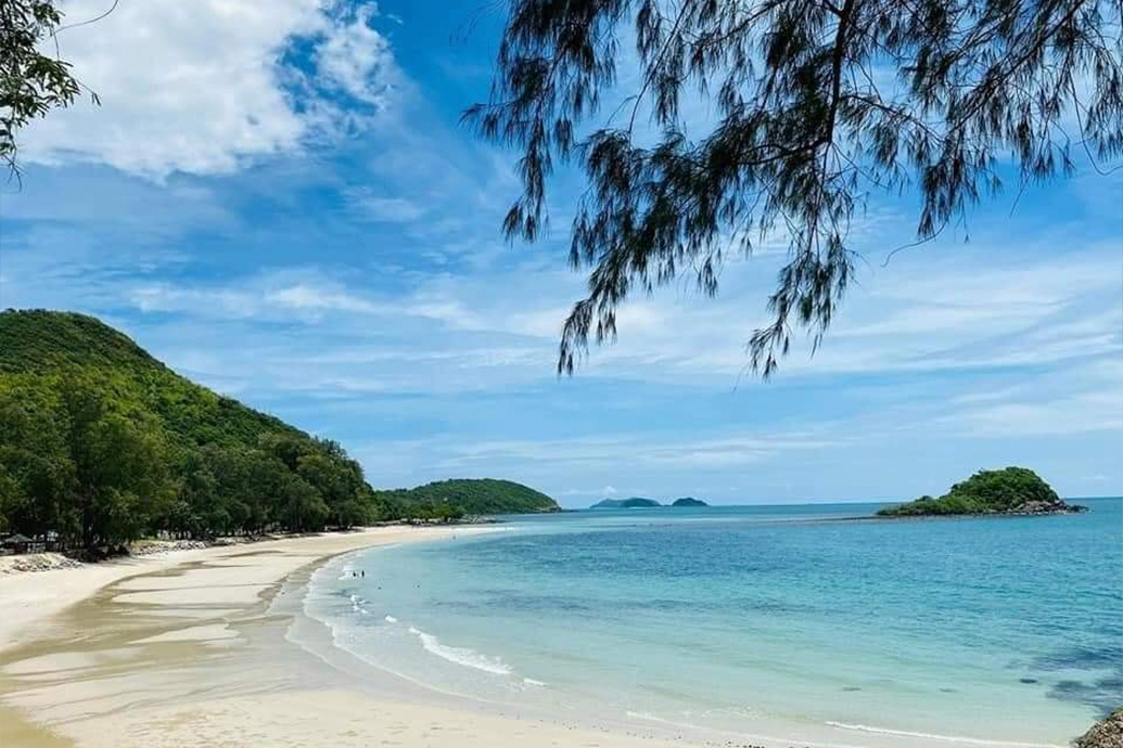Пляж Сурин, Пхукет (Surin Beach)