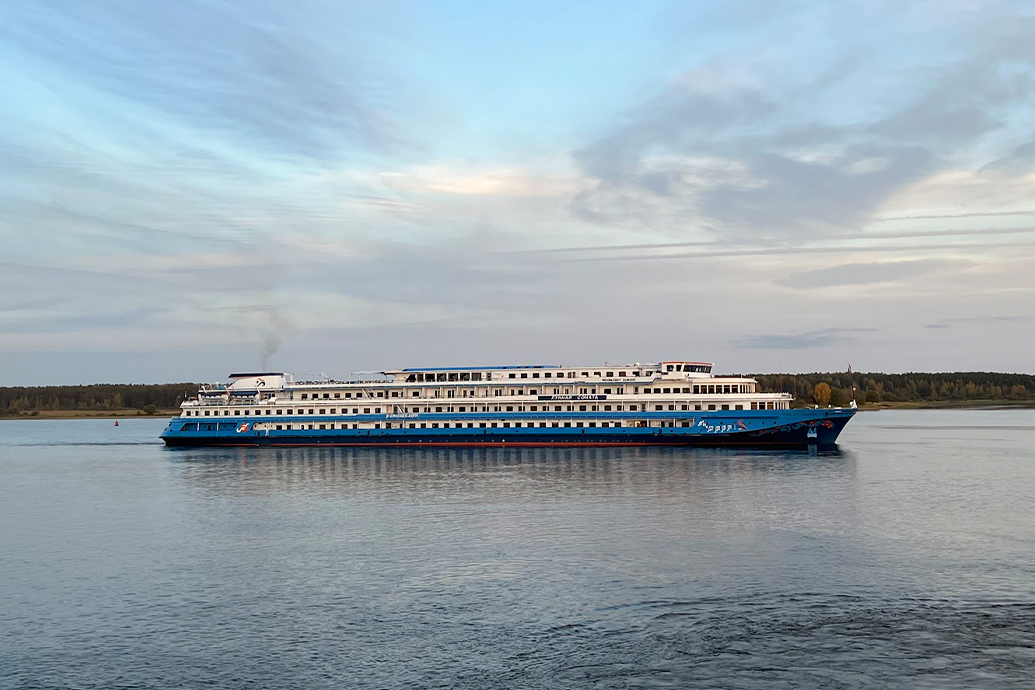 Москва. Теплоход Лунная Соната2