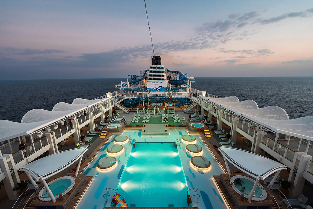 Aroya круизный лайнер